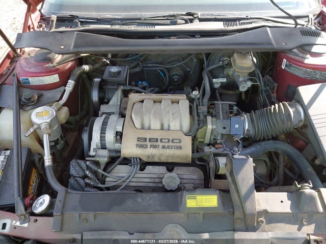 44671121 :رقم المزاد ، 1G4EZ13L4NU403532 vin ، 1992 Buick Riviera مزاد بيع