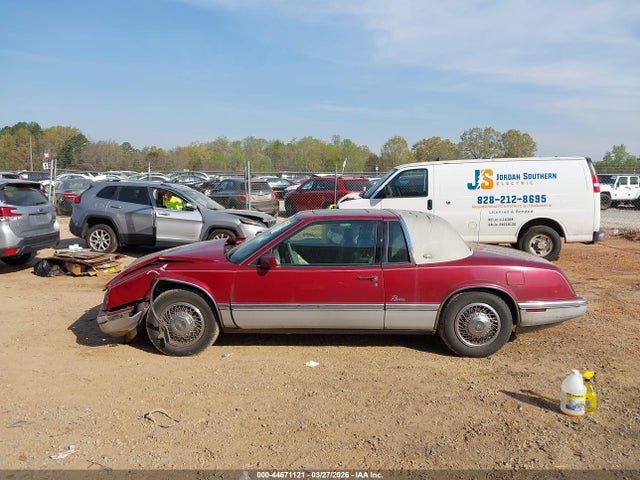 44671121 :رقم المزاد ، 1G4EZ13L4NU403532 vin ، 1992 Buick Riviera مزاد بيع