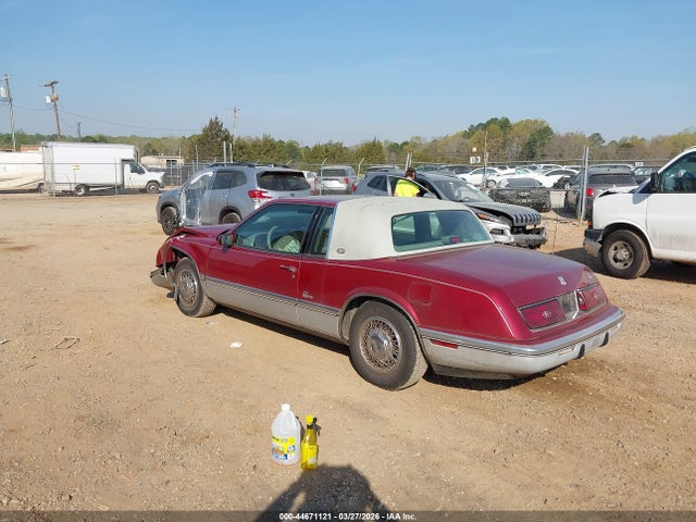 44671121 :رقم المزاد ، 1G4EZ13L4NU403532 vin ، 1992 Buick Riviera مزاد بيع
