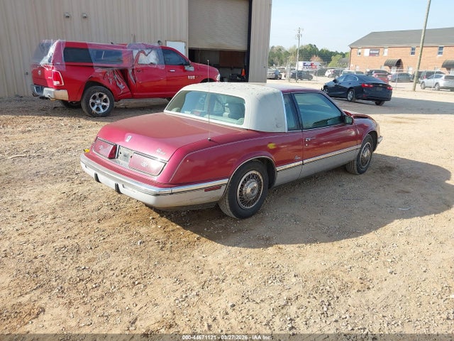 44671121 :رقم المزاد ، 1G4EZ13L4NU403532 vin ، 1992 Buick Riviera مزاد بيع