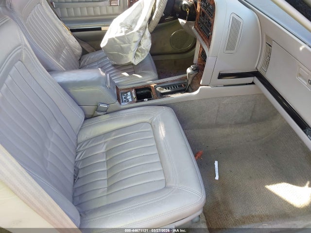 44671121 :رقم المزاد ، 1G4EZ13L4NU403532 vin ، 1992 Buick Riviera مزاد بيع