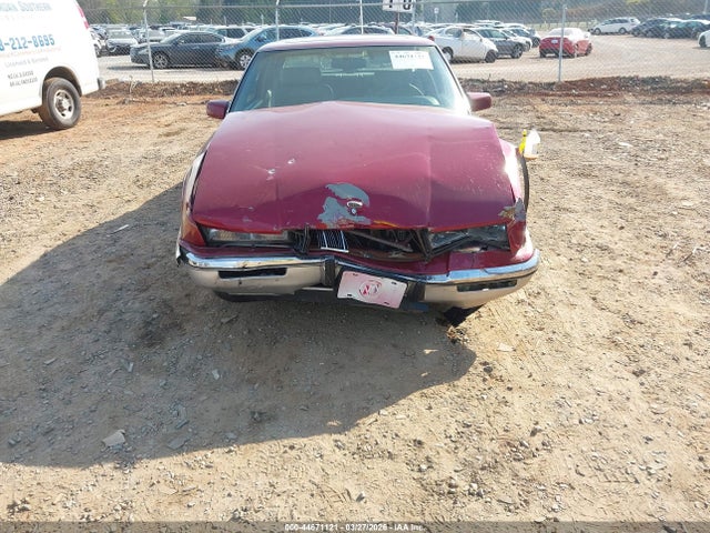 44671121 :رقم المزاد ، 1G4EZ13L4NU403532 vin ، 1992 Buick Riviera مزاد بيع