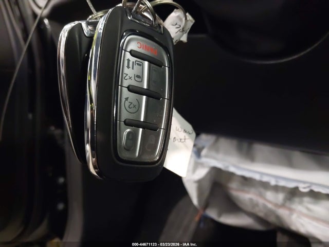 2026 CHRYSLER PACIFICA 2C4RC1BG8TR189554 Photo 10