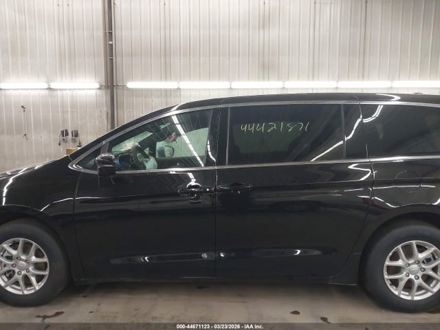 2026 Chrysler Pacifica Select მანქანა იყიდება აუქციონზე, vin: 2C4RC1BG8TR189554, აუქციონის ნომერი: 44671123