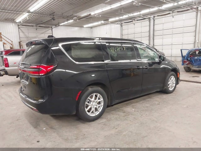 2026 CHRYSLER PACIFICA 2C4RC1BG8TR189554 Photo 3