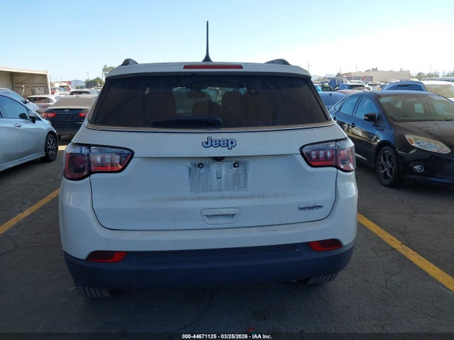 3C4NJCBB6MT549035 Jeep Compass Latitude Fwd