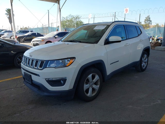 3C4NJCBB6MT549035 Jeep Compass Latitude Fwd