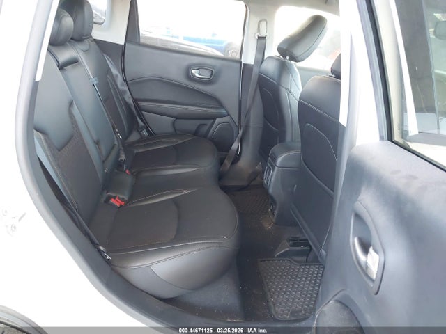 3C4NJCBB6MT549035 Jeep Compass Latitude Fwd