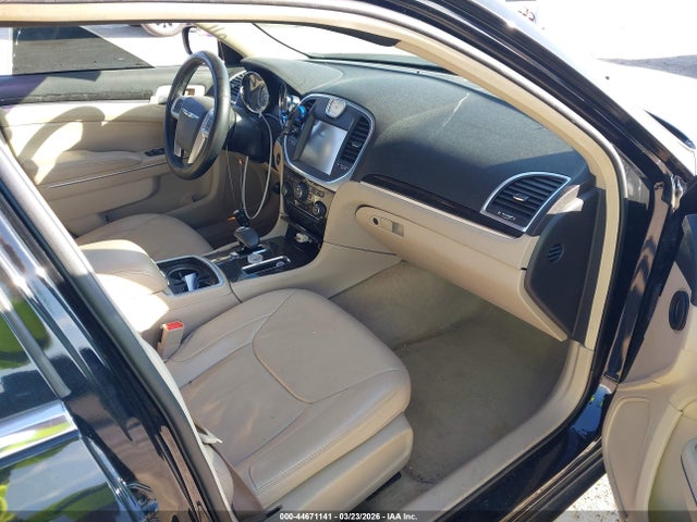 Продажа на аукционе авто 2014 Chrysler 300, vin: 2C3CCAAG1EH160031, номер лота: 44671141