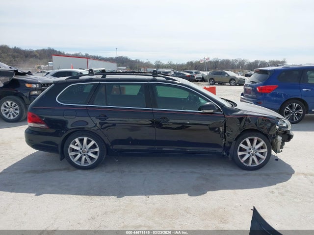 2013 Volkswagen Jetta Sportwagen 2.5l Se მანქანა იყიდება აუქციონზე, vin: 3VWPP7AJ0DM629767, აუქციონის ნომერი: 44671145
