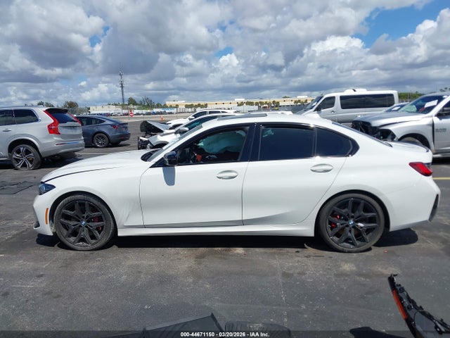 44671150 :رقم المزاد ، 3MW69CW01S8F76937 vin ، 2025 Bmw 330i مزاد بيع