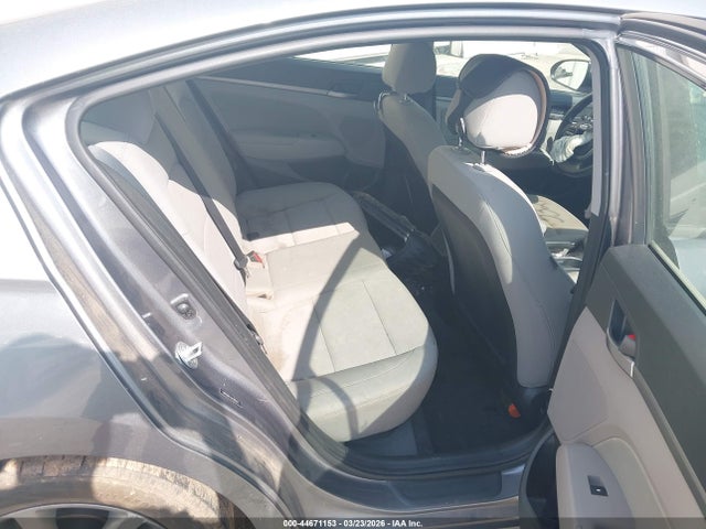 Aukcja sprzedaży 2018 Hyundai Elantra Sel, vin: 5NPD84LF4JH365321, numer aukcji: 44671153
