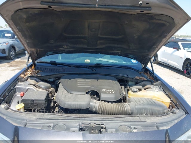 44671195 :رقم المزاد ، 2C3CCAKG5EH194424 vin ، 2014 Chrysler 300c Awd مزاد بيع