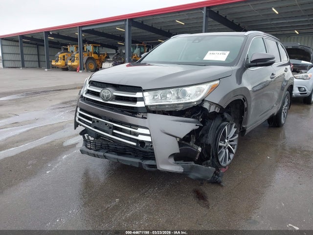 5TDJZRFH6JS876730 Toyota Highlander Xle