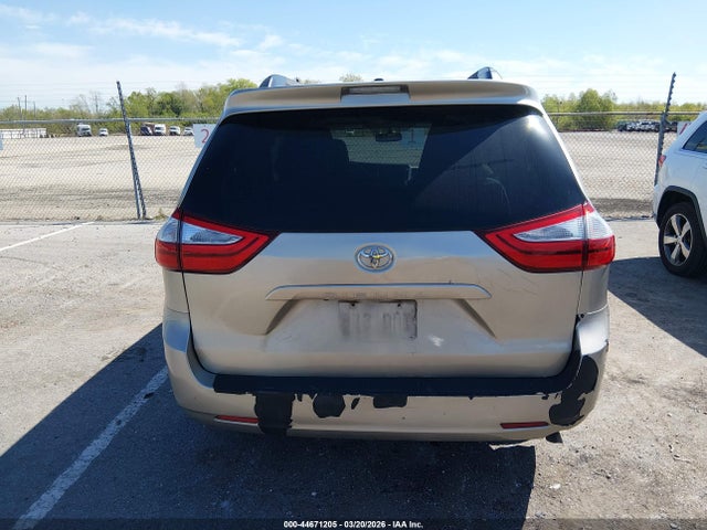 5TDKK3DC6GS701979 Toyota Sienna Le 8 Passenger
