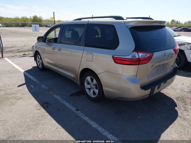 5TDKK3DC6GS701979 Toyota Sienna Le 8 Passenger