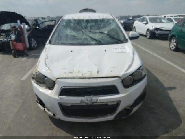 Продаж на аукціоні авто 2016 Chevrolet Sonic Lt Auto, vin: 1G1JC6SH0G4152597, номер лоту: 44671229