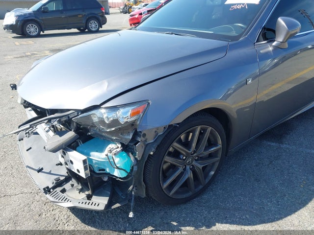 44671236 :رقم المزاد ، JTHBA1D24G5022215 vin ، 2016 Lexus Is 200t مزاد بيع