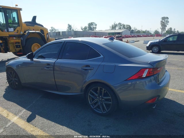 44671236 :رقم المزاد ، JTHBA1D24G5022215 vin ، 2016 Lexus Is 200t مزاد بيع