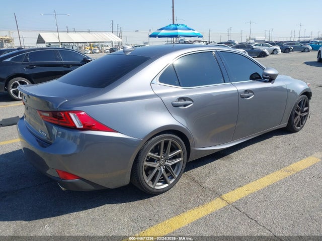 44671236 :رقم المزاد ، JTHBA1D24G5022215 vin ، 2016 Lexus Is 200t مزاد بيع