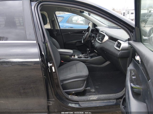 44671265 :رقم المزاد ، 5XYPGDA53GG143492 vin ، 2016 Kia Sorento 3.3l Lx مزاد بيع