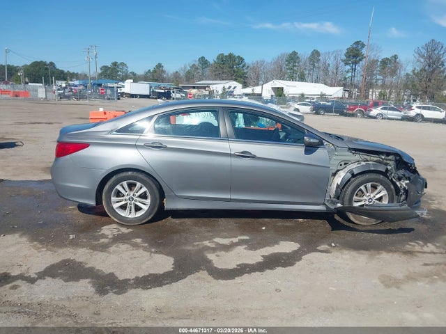 5NPEB4AC1EH841013 Hyundai SONATA GLS