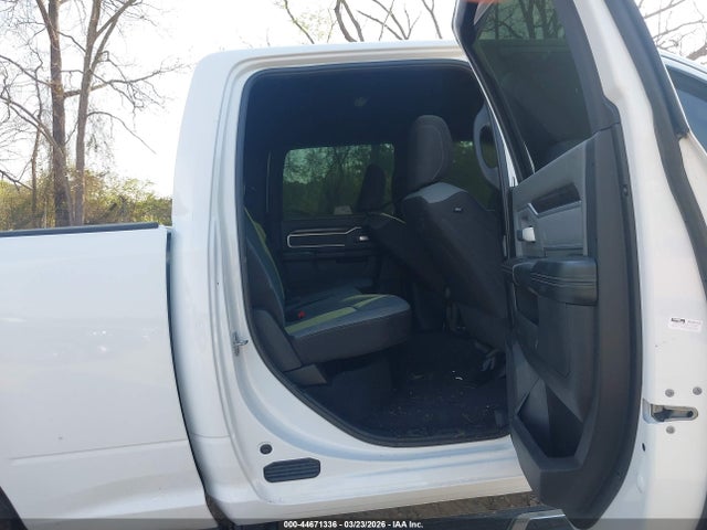 Продажа на аукционе авто 2022 Ram 2500 Big Horn  4x4 6'4 Box, vin: 3C6UR5DLXNG436437, номер лота: 44671336
