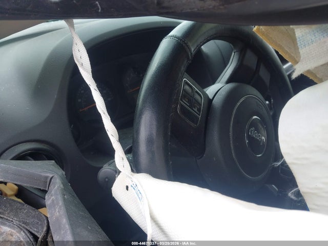 44671337 :رقم المزاد ، 1C4NJDBB6GD690414 vin ، 2016 Jeep Compass Sport مزاد بيع