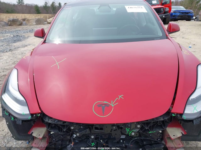44671354 :رقم المزاد ، 5YJ3E1EB4JF087841 vin ، 2018 Tesla Model 3 Long Range/performance مزاد بيع