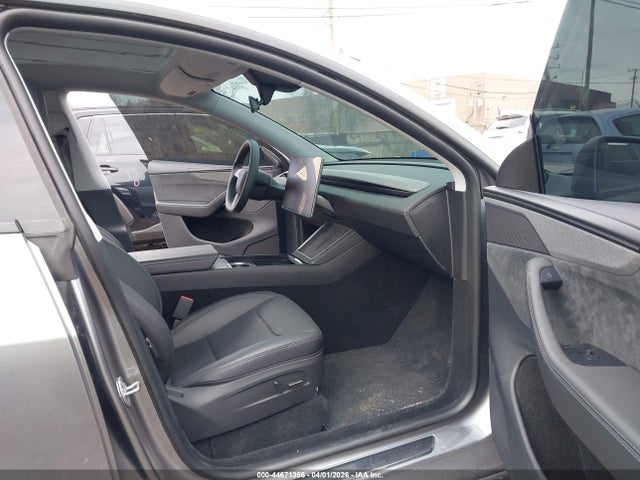 7SAYGDEE1TF441560 Tesla Model Y All-wheel Drive/long Range Launch Series/premium All-wheel Drive