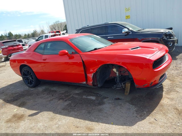 44671371 :رقم المزاد ، 2C3CDZAG5GH275682 vin ، 2016 Dodge Challenger Sxt Plus مزاد بيع