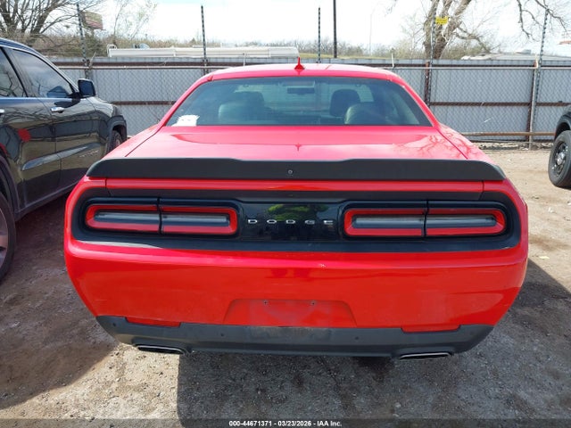 44671371 :رقم المزاد ، 2C3CDZAG5GH275682 vin ، 2016 Dodge Challenger Sxt Plus مزاد بيع