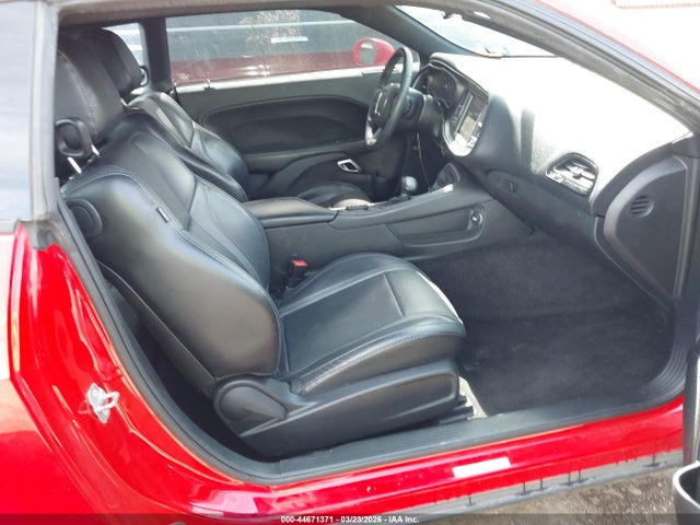 44671371 :رقم المزاد ، 2C3CDZAG5GH275682 vin ، 2016 Dodge Challenger Sxt Plus مزاد بيع