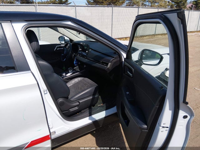 2024 MITSUBISHI OUTLANDER PHEV JA4T5VA93RZ064562 Photo 4