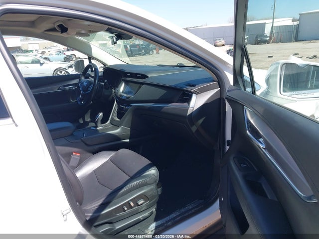44671480 :رقم المزاد ، 1GYKNCRS5KZ139551 vin ، 2019 Cadillac Xt5 Luxury مزاد بيع