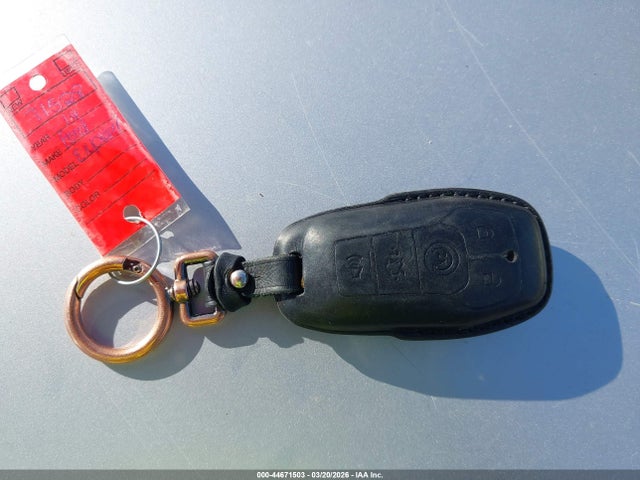 44671503 :رقم المزاد ، 1FM5K8D8XGGA33146 vin ، 2016 Ford Explorer Xlt مزاد بيع