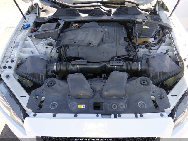 2016 JAGUAR XJ SAJWA1C78G8W03023 Photo 9