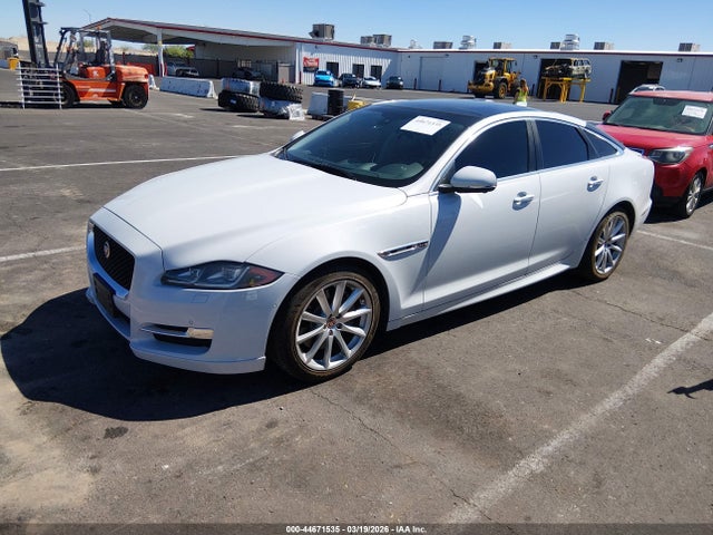 2016 JAGUAR XJ SAJWA1C78G8W03023 Photo 1