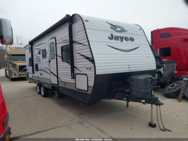 44671544 :رقم المزاد ، 1UJBJ0BPXJ17W0822 vin ، 2018 Jayco Jay Flight مزاد بيع