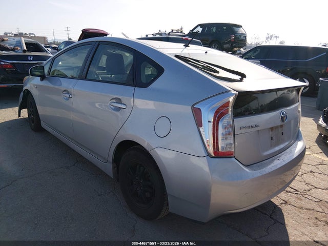 2014 TOYOTA PRIUS JTDKN3DU5E1769264 Photo 2