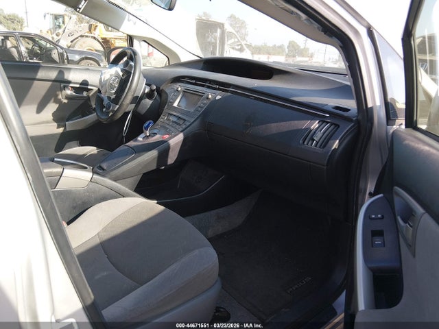2014 TOYOTA PRIUS JTDKN3DU5E1769264 Photo 4