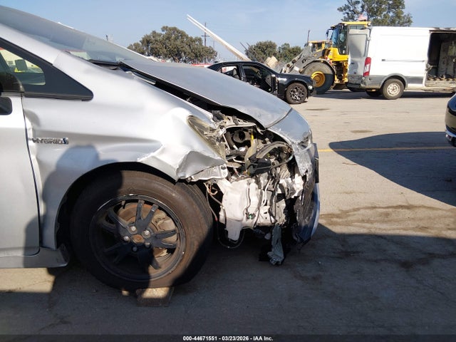 2014 TOYOTA PRIUS JTDKN3DU5E1769264 Photo 5
