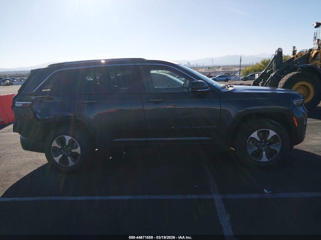 2023 Jeep Grand Cherokee 4xe მანქანა იყიდება აუქციონზე, vin: 1C4RJYB64PC633422, აუქციონის ნომერი: 44671559