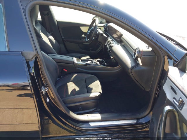 44671571 :رقم المزاد ، W1K5J4HB5RN479005 vin ، 2024 Mercedes-benz Cla 250 Coupe 4matic مزاد بيع