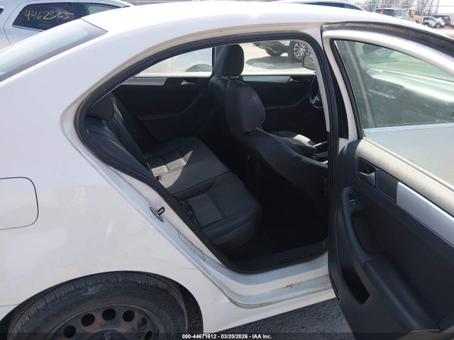 2013 Volkswagen Jetta 2.5l Se მანქანა იყიდება აუქციონზე, vin: 3VWDP7AJ9DM408672, აუქციონის ნომერი: 44671612