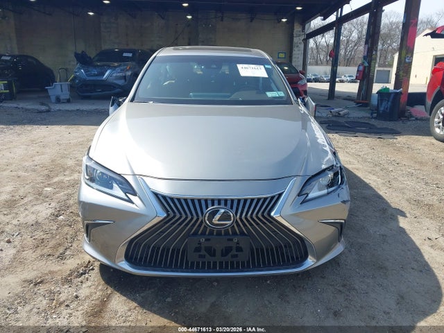 2020 Lexus Es 350 მანქანა იყიდება აუქციონზე, vin: 58ADZ1B10LU059828, აუქციონის ნომერი: 44671613