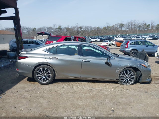 2020 Lexus Es 350 მანქანა იყიდება აუქციონზე, vin: 58ADZ1B10LU059828, აუქციონის ნომერი: 44671613