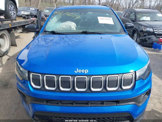 44671629 :رقم المزاد ، 3C4NJDFB5NT130613 vin ، 2022 Jeep Compass Latitude Lux 4x4 مزاد بيع