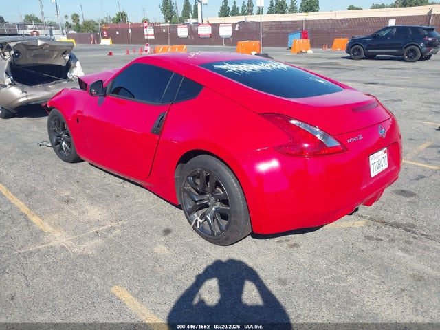 2017 NISSAN 370Z JN1AZ4EH9HM951059 Photo 2