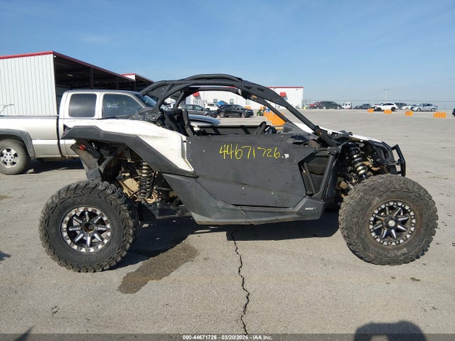 44671726 :رقم المزاد ، 3JBVGAW40KK000130 vin ، 2019 Can-am Maverick X3 Ds Turbo R مزاد بيع